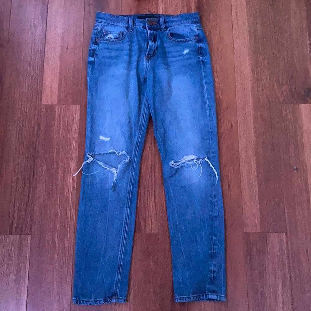 blue mom jeans